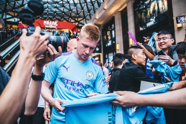 弗拉格：我的拇指一直有些问题，但我已经准备好坚持打比赛