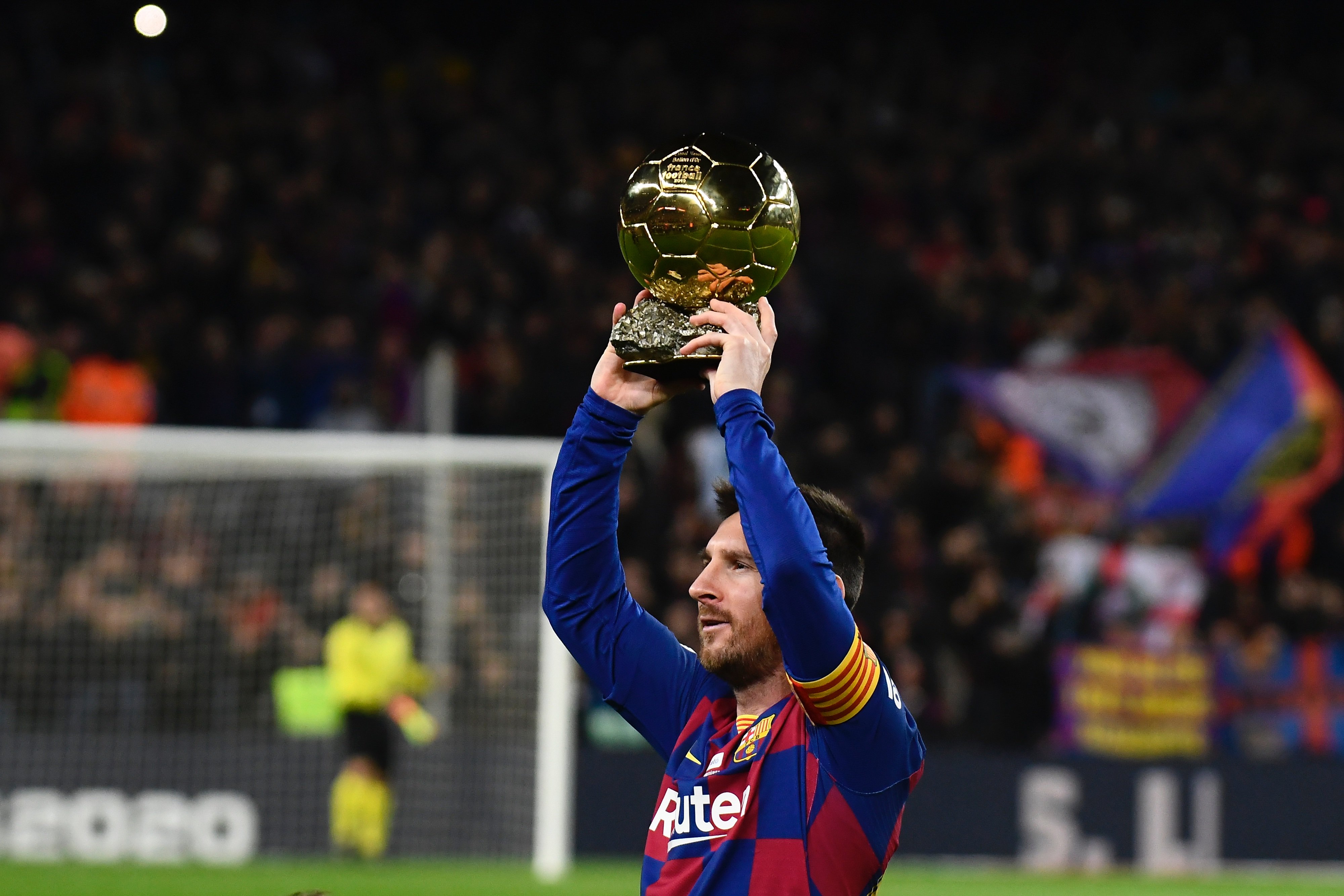 中超比赛回放：上海海港2-0战胜广州队,