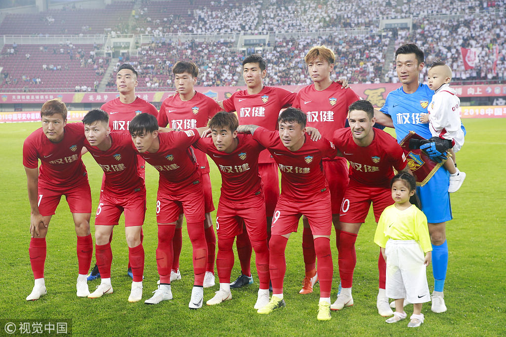 LPL官宣新合作伙伴李宁：无畏竞巅峰，一切皆有可能