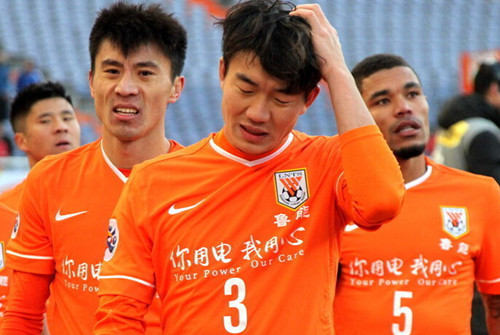 阿森纳在维拉终结不败纪录