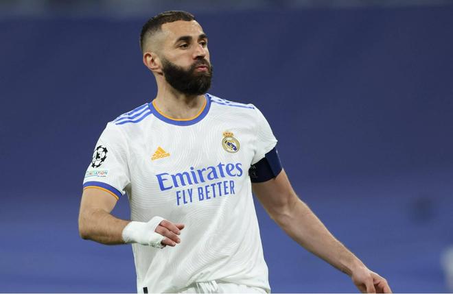 斯基拉：那不勒斯依然想租梅努，球员也想要获得更多出场机会